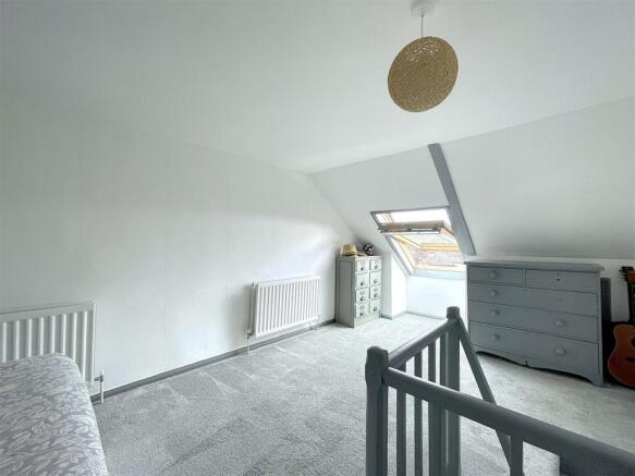 Bedroom One (4).jpeg