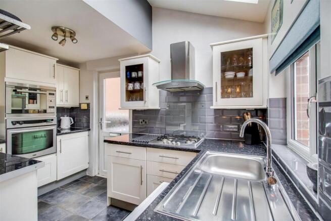 3 bed Detached for sale Image 5