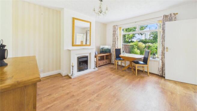 2 bed Bungalow for sale Image 3