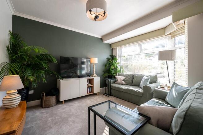 4 bed Semi-Detached for sale Image 6