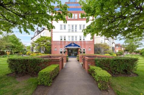 48 Montrose Court, 1a Market Street, Hoylake, Wirral, CH47 2AP