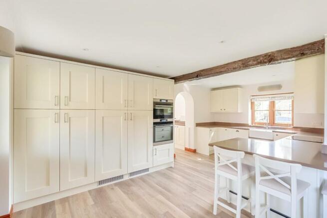 kitchen 1.jpg