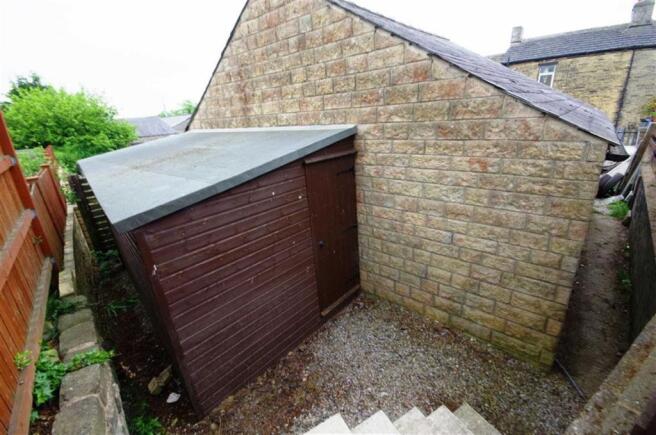 GARAGE IN SECURE COMPOUND