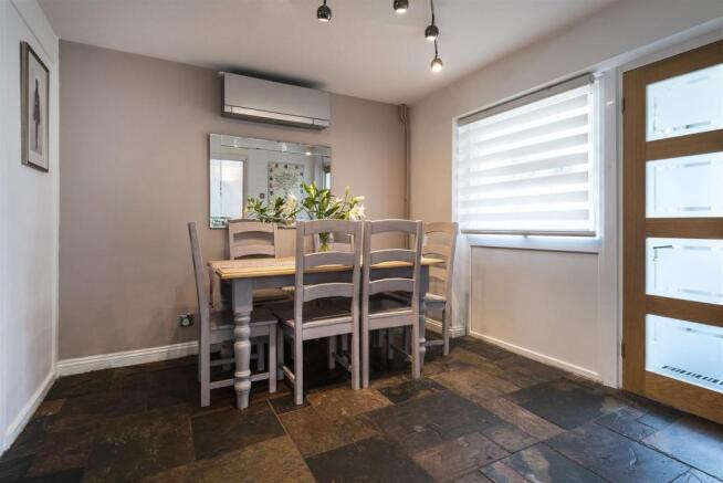 4 Tainter Rd, TN11 0HL 006.jpg