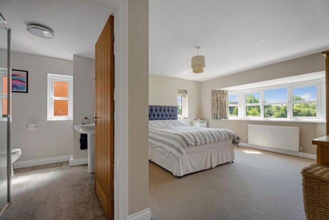 Principal Bedroom & Ensuite
