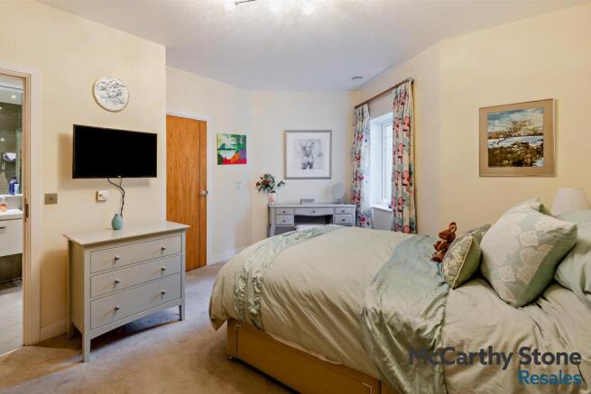 8681768-interior03-800.jpg