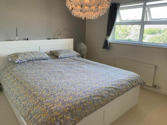 BEDROOM 2