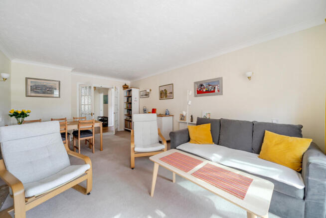 Fairlawn, Hall Place Drive, Weybridge, KT13 photo 4