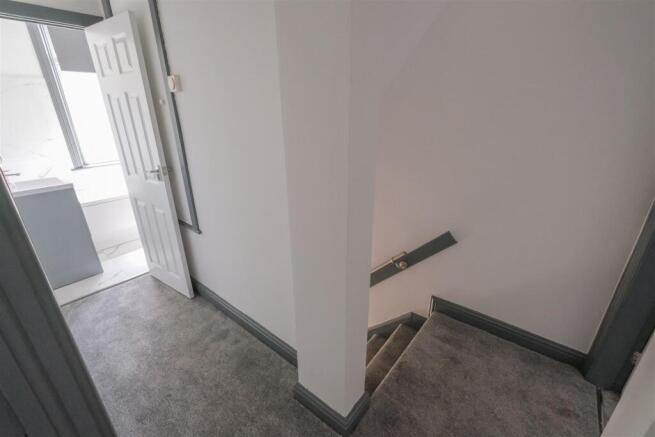 2 bed House for sale Image 11