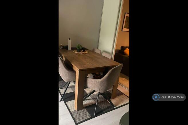 3 bed Semi-Detached to rent Image 3