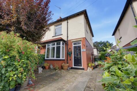 Robertson Avenue, Brighouse HD6