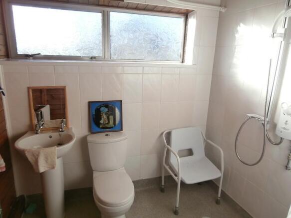 Shower Room / WC