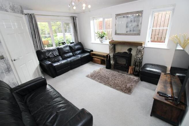 3 bed Semi-Detached for sale Image 5