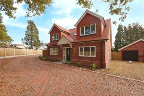 1, Nags Mews, Nags Head Lane, Brentwood CM14 5NJ
