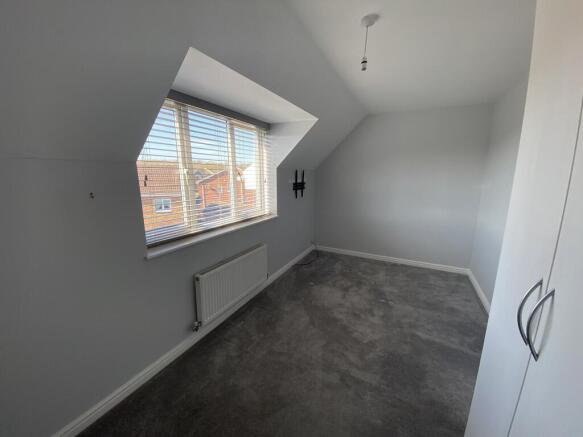 Bedroom 3 (3)