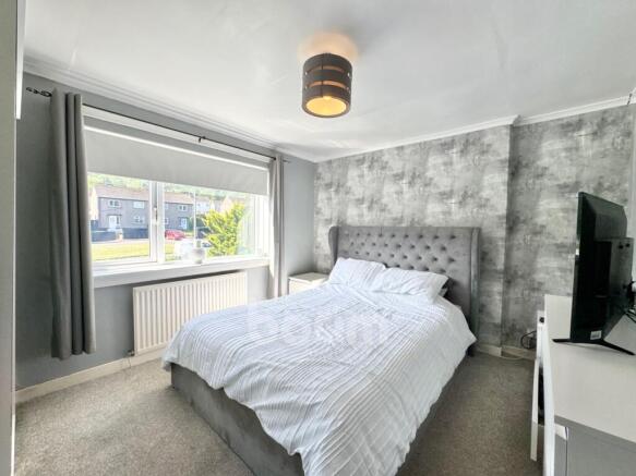 Foxbar Road, Paisley double bedroom