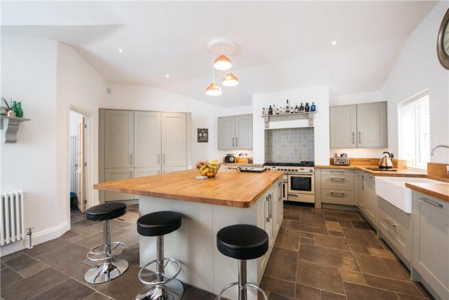 Kitchen/Breakfast Rm