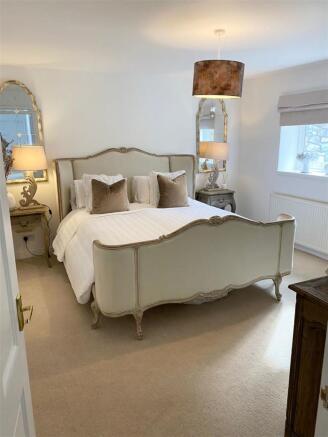 BEDROOM 2