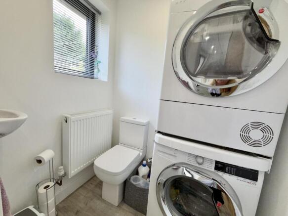 3 bed Semi-Detached for sale Image 7
