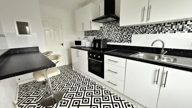 Kitchen/Breakfast...