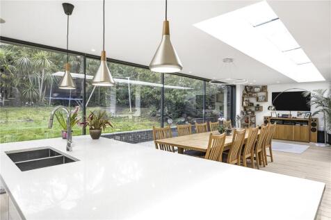 Biscoe Way, Lewisham, London, SE13