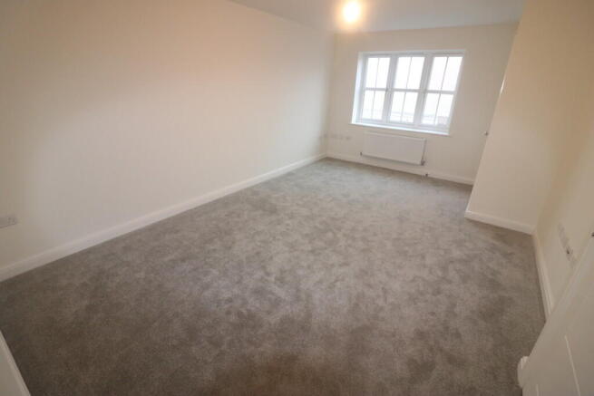 3 bed Semi-Detached to rent Image 7