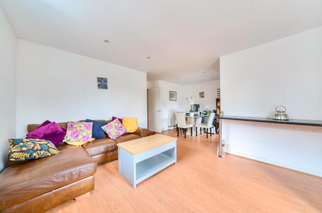 1397807-11-6973a1...