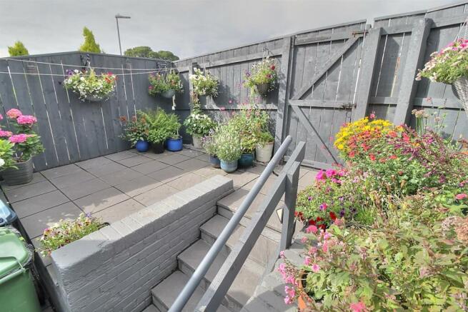 Rear Garden 2.jpg
