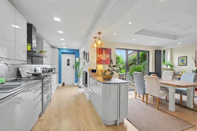 Open Kitchen Diner_1.jpeg
