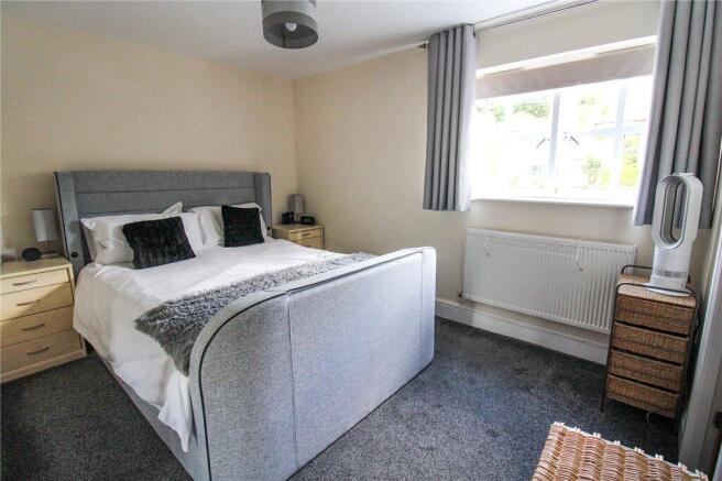 3 bed Town House for sale Image 5