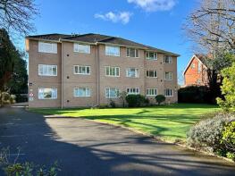 1, 32 Briarfield, Portarlington Road, Bournemouth BH4 8BS