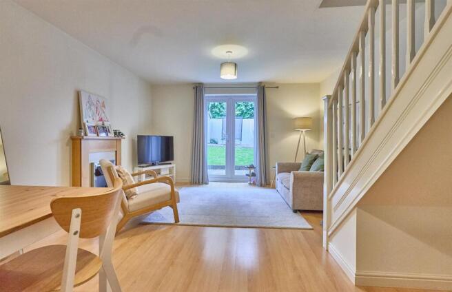 Harvey Cl Barwell.jpg