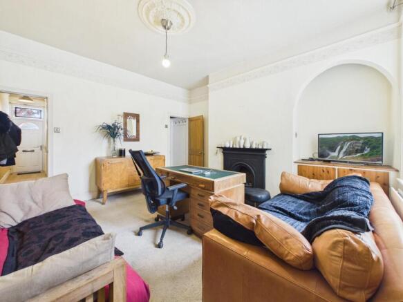 4 bed Terraced for sale Image 5