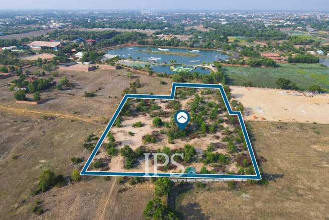 9772 Sqm Land For Sale - Svay Dangkum, Siem Reap