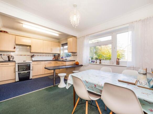 Kitchen Dining Area