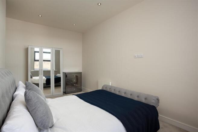 2 bed Penthouse for sale Image 12