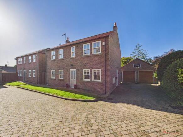 4-bed detached on 5, Westgate Gardens, Nafferton, YO25 4NZ, £410,000