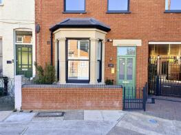 Flat 2, 75 77 Boot Court, Jeddo Road, London W12 9ED