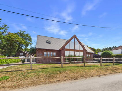Sullington Lane, Storrington RH20 4AE