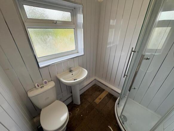 19, Arbor Grove, Droylsden photo 4