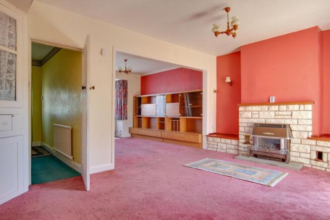 Lounge/Dining Room