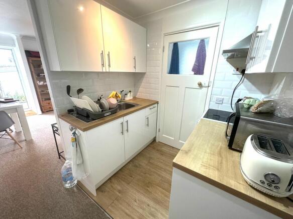 KITCHENETTE