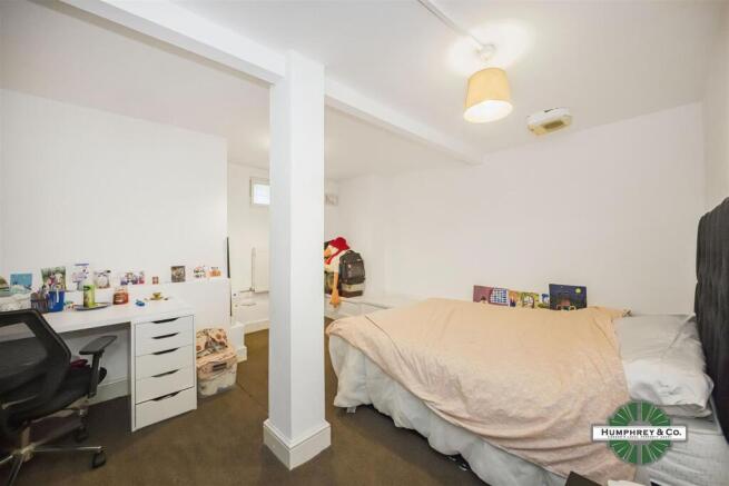 47 Folkestone Road -008.jpg