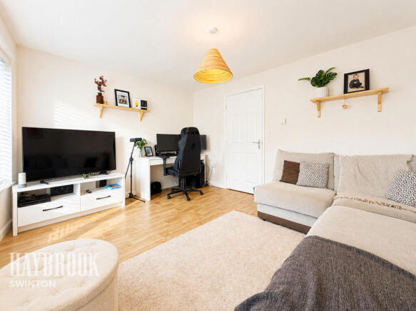 3 bed Semi-Detached for sale Image 6
