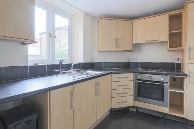 2 bed Apartment for sale Image 12