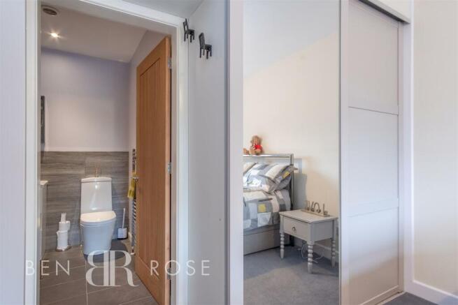 Master Ensuite