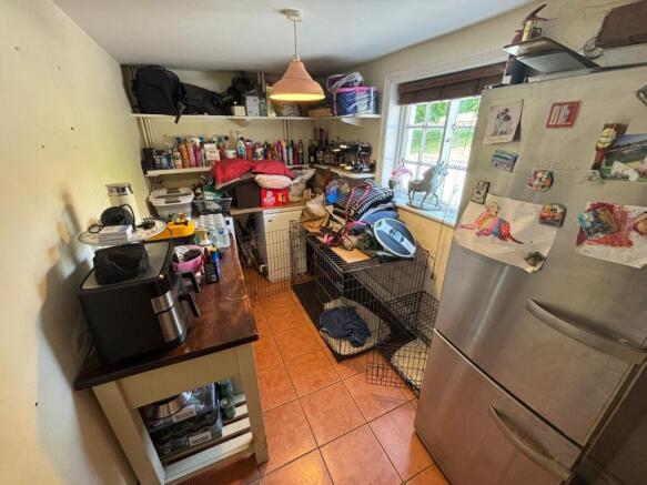4 bed Detached to rent Image 7