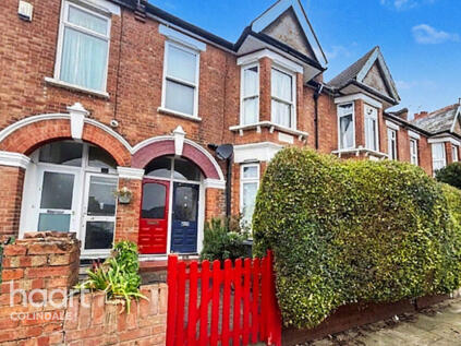 Ravenshurst Avenue, NW4