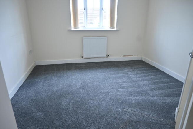 2 bed Apartment to rent Image 5
