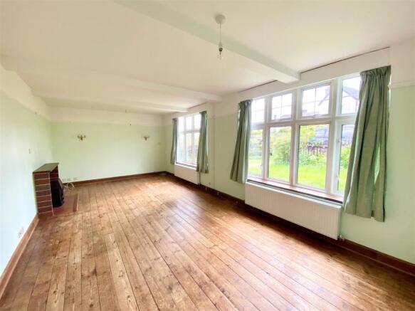 5 Piers lounge2.jpg
